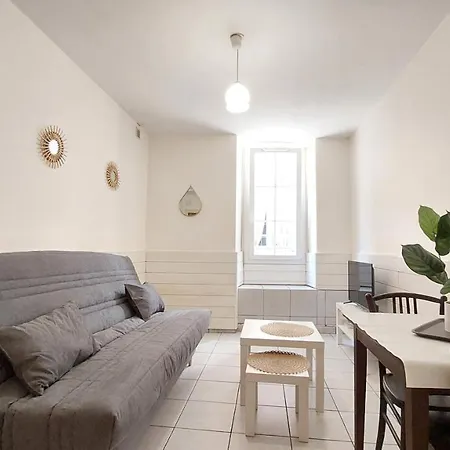 Meuble Au Pied Du Chateau Apartamento *